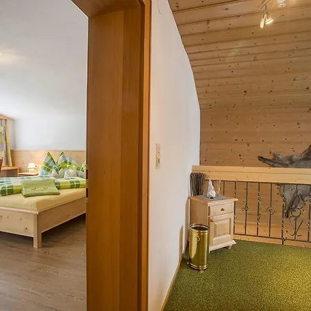 Vier Jahreszeiten Semesterbostad Krimml