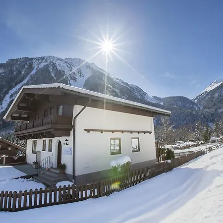 Vier Jahreszeiten Krimml